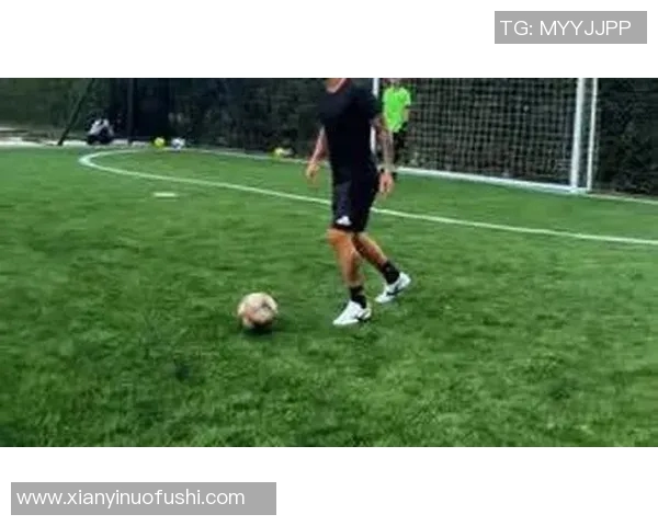 足球明星精彩瞬间压球技巧与风采的完美结合图片欣赏 足球明星精彩瞬间压球技巧与风采的完美结合图片欣赏